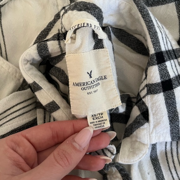 American Eagle Women Boyfriend Fit Oversized Flannel Shirt XS White - Picture 3 of 3